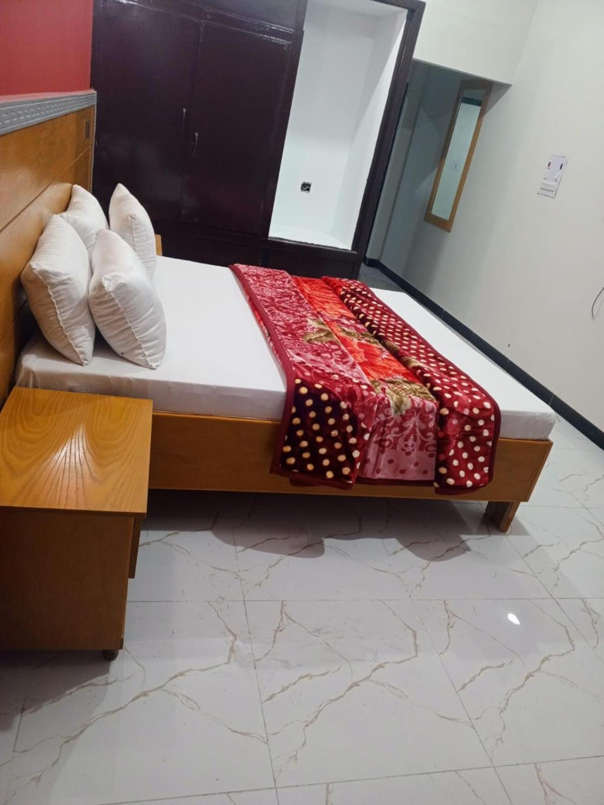 Hotel Al Badar ราวัลปินดี ภายนอก รูปภาพ