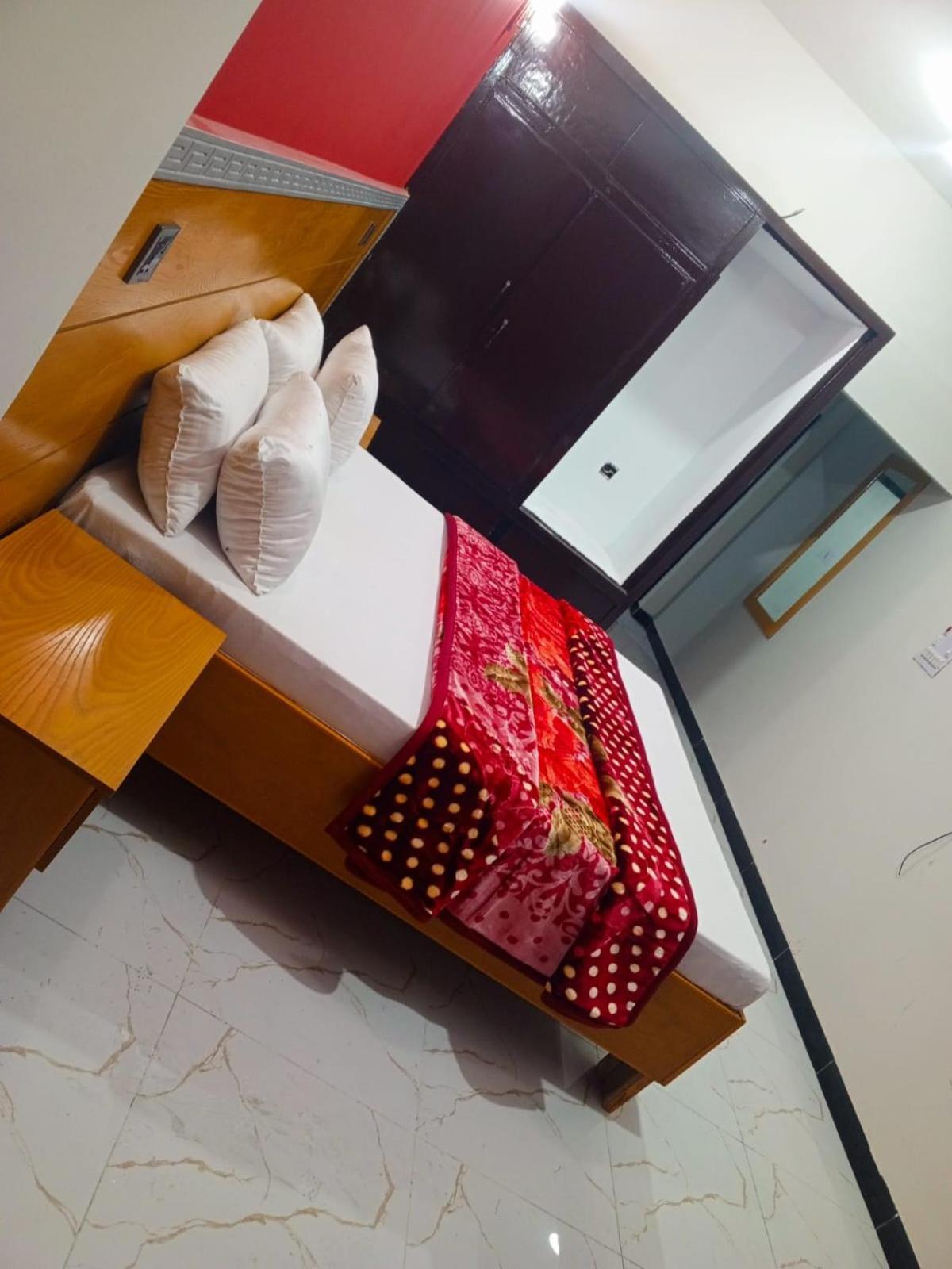 Hotel Al Badar ราวัลปินดี ภายนอก รูปภาพ