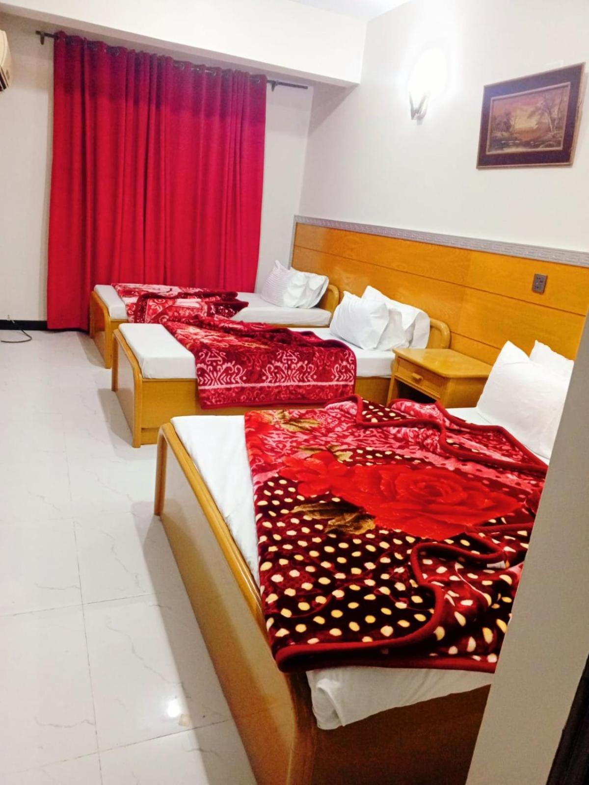Hotel Al Badar ราวัลปินดี ภายนอก รูปภาพ