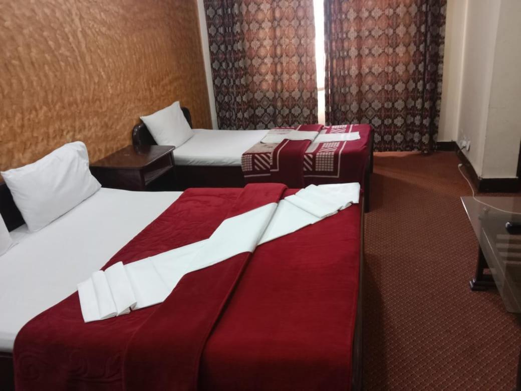 Hotel Al Badar ราวัลปินดี ภายนอก รูปภาพ