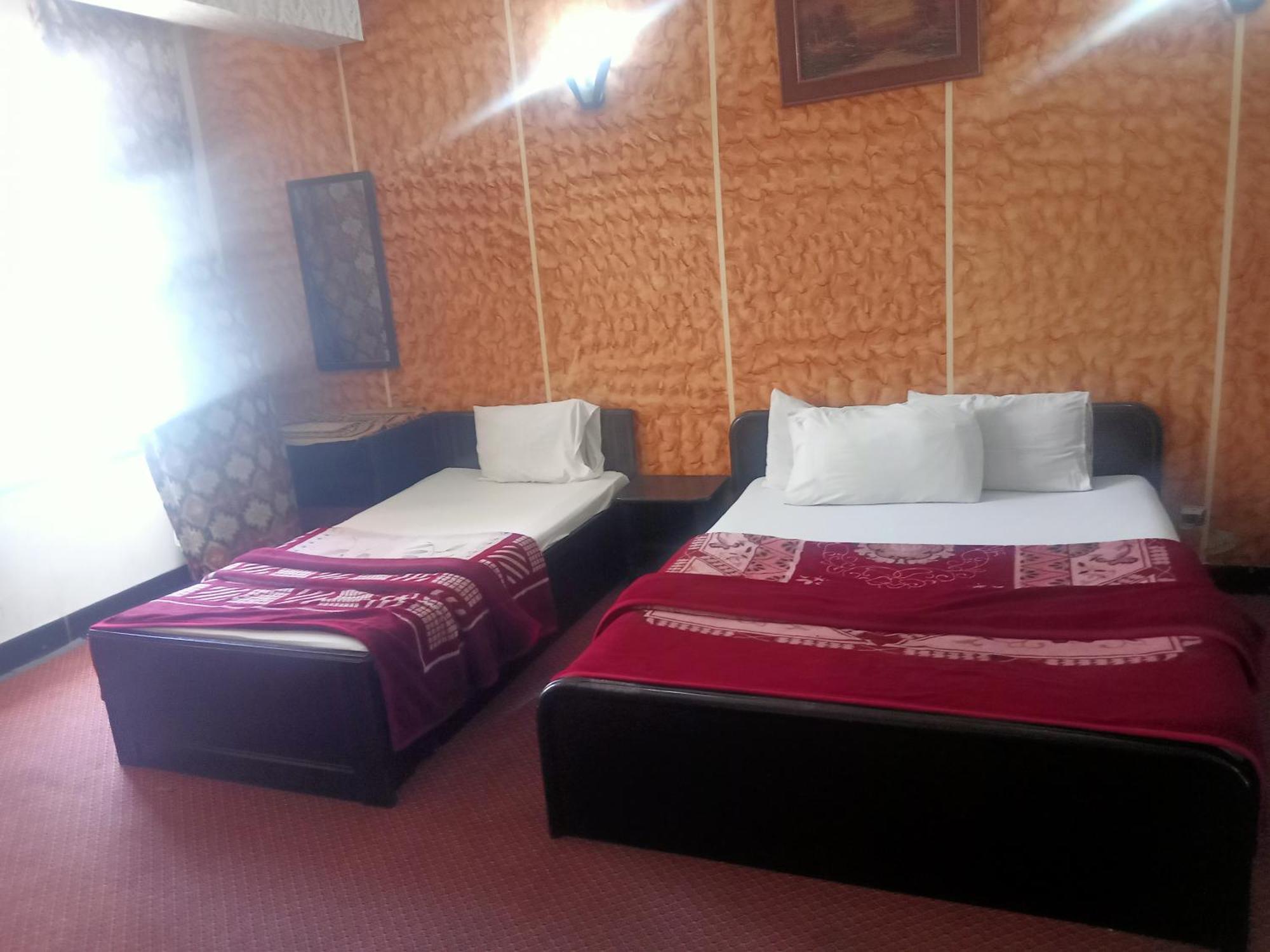 Hotel Al Badar ราวัลปินดี ภายนอก รูปภาพ